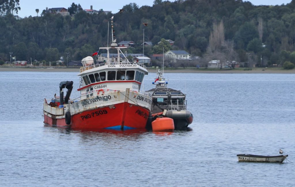 operativo de la Armada en Quellón operativo de la Armada en Quellón