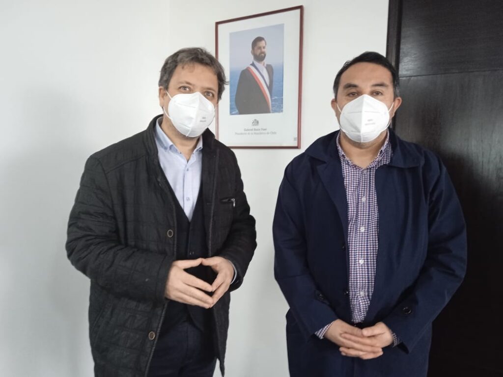 alcalde-marcos-vargas-y-subsecretario-de-pesca-1024x768.jpeg