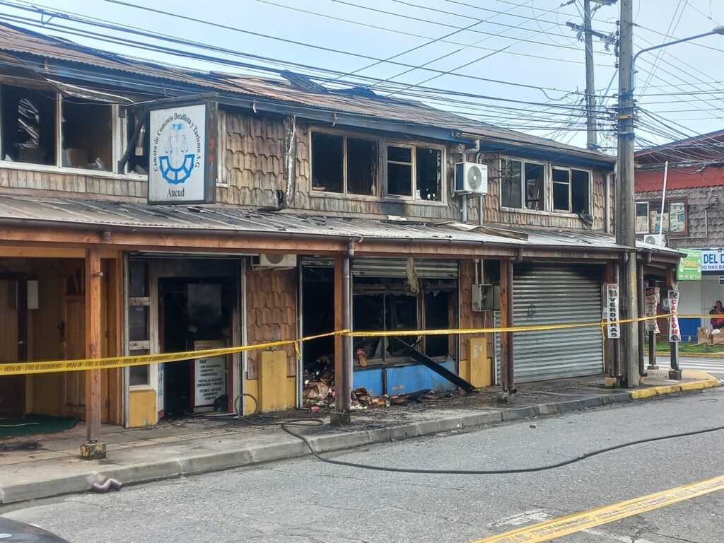 incendio camara comercio ancud