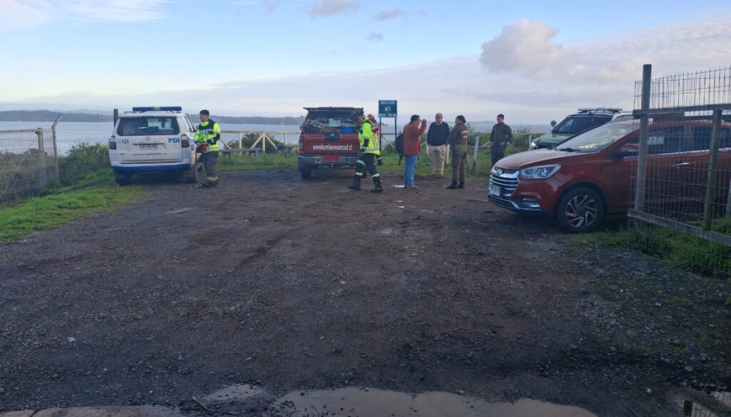 rescate cuerpo de acantilado ancud