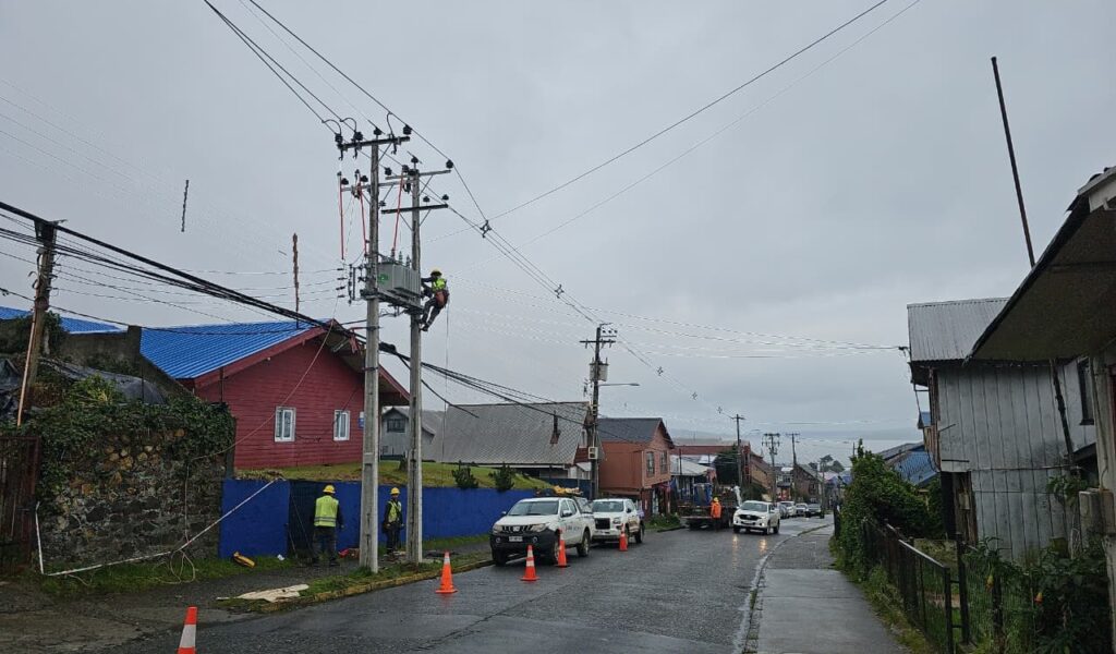 SAESA-Trabajos-Ancud-abril-1024x600.jpeg